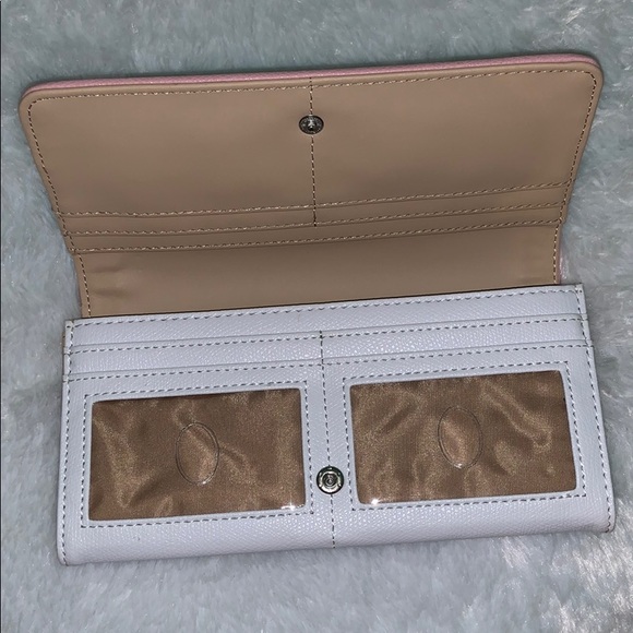 Guess pink wallet - Picture 2 of 4